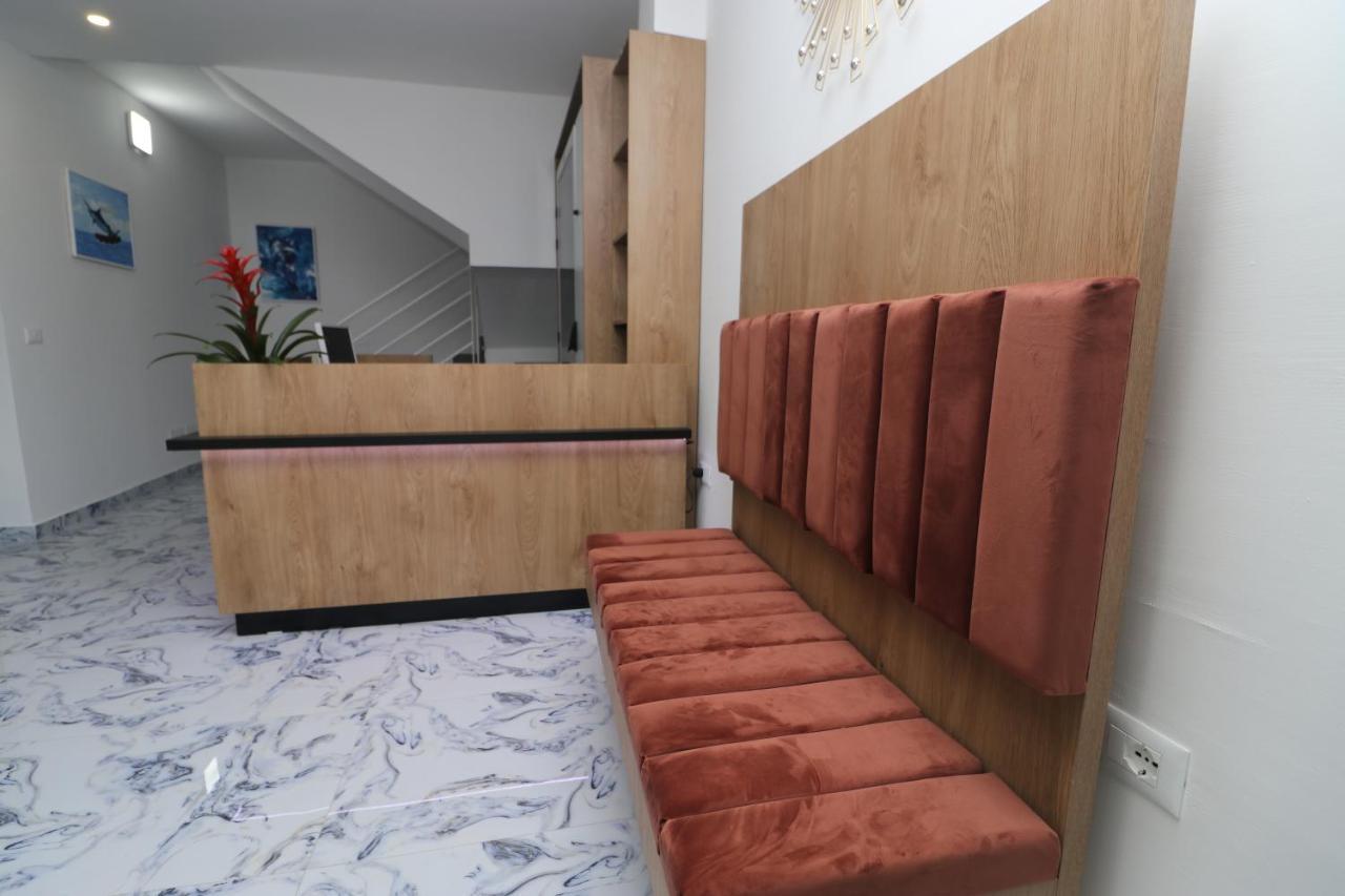 دراس Heming-Way Hotel المظهر الخارجي الصورة