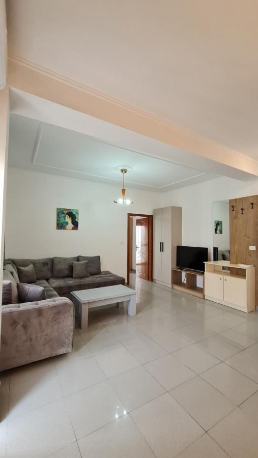 دراس Heming-Way Hotel المظهر الخارجي الصورة